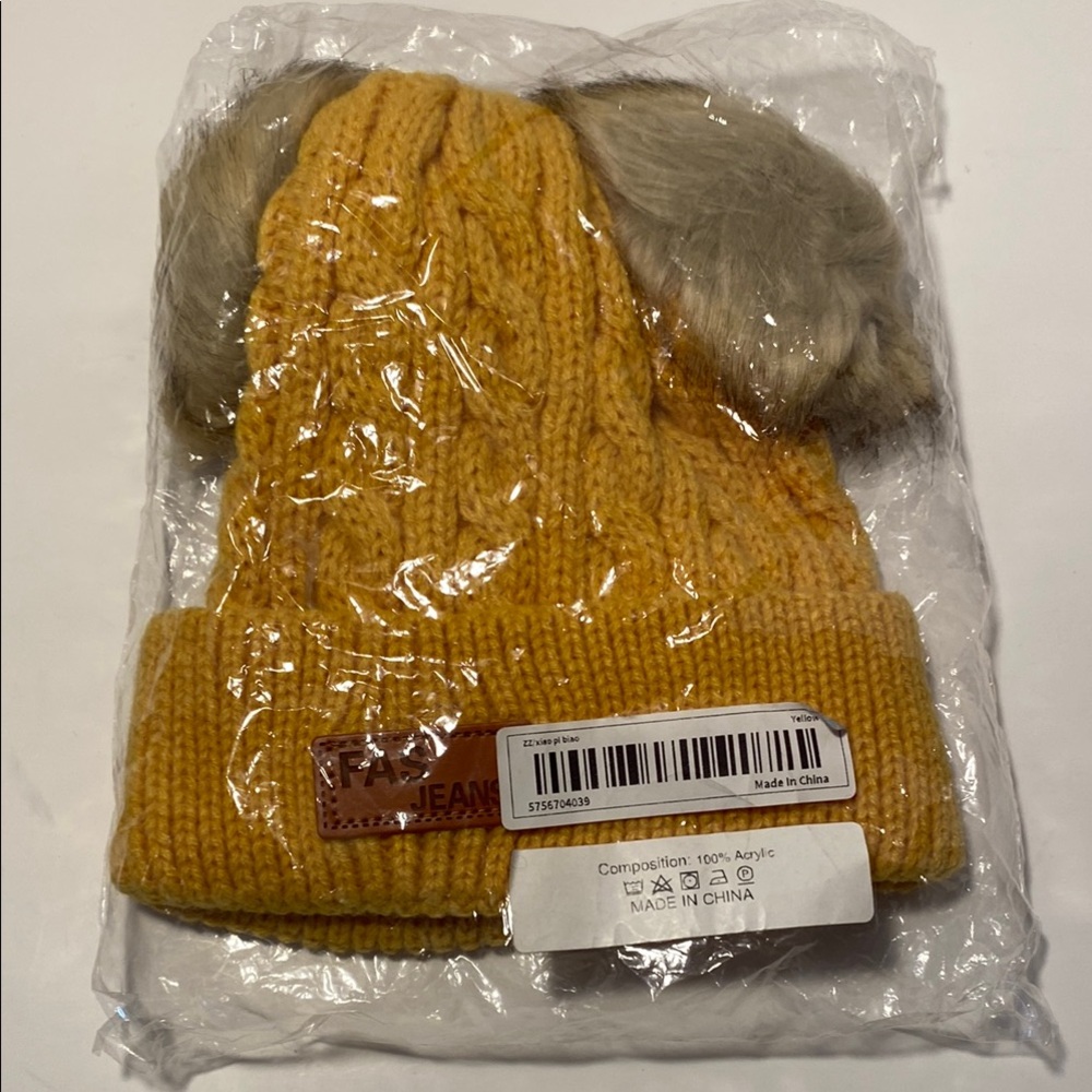 Kids girl winter Knit Beanie Hat with Ribbed Texture, removable faux pom pom.